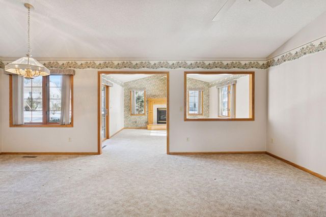 8520 Inverness Lane N, Brooklyn Park, MN 55443