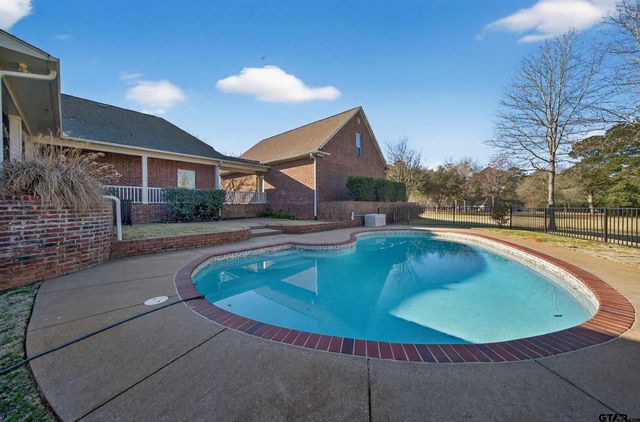 280 County Road 1428, Jacksonville, TX 75766