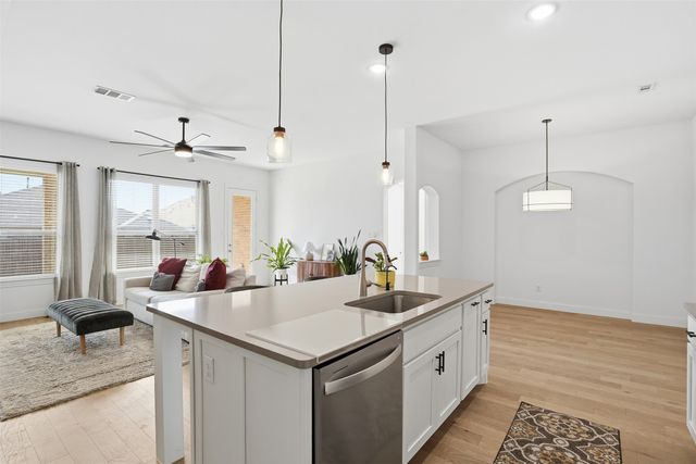 5609 Surry Mountain Trail, Fort Worth, TX 76179