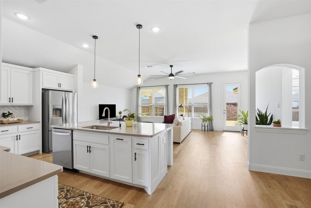 5609 Surry Mountain Trail, Fort Worth, TX 76179