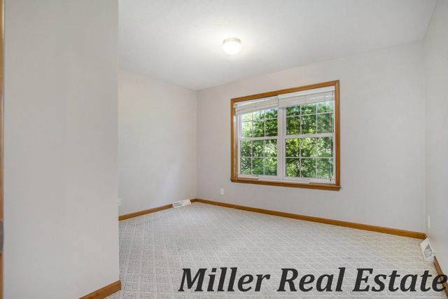 815 Mulberry Cove Drive, Nashville Vlg, MI 49073