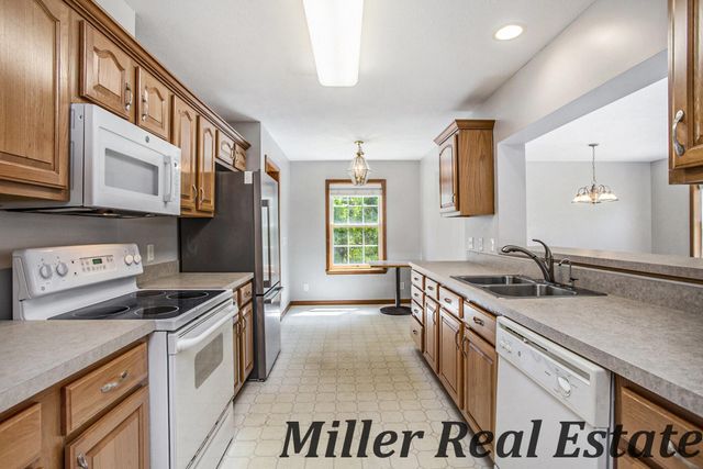815 Mulberry Cove Drive, Nashville Vlg, MI 49073