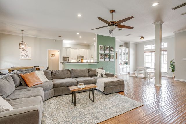 131 Mockingbird Lane, Aledo, TX 76008
