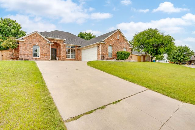 131 Mockingbird Lane, Aledo, TX 76008