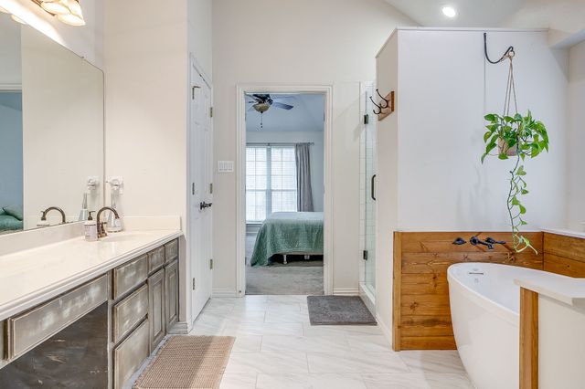 131 Mockingbird Lane, Aledo, TX 76008