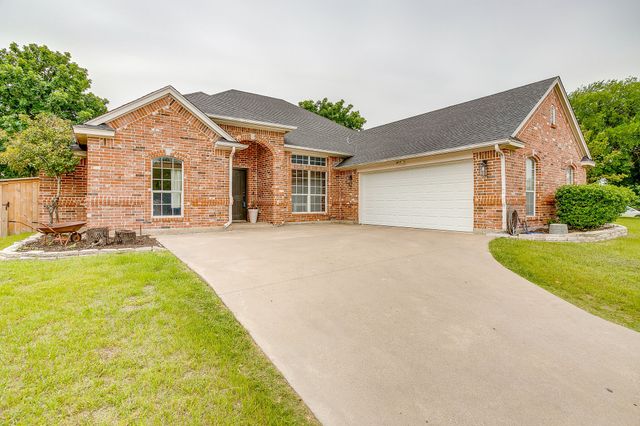 131 Mockingbird Lane, Aledo, TX 76008