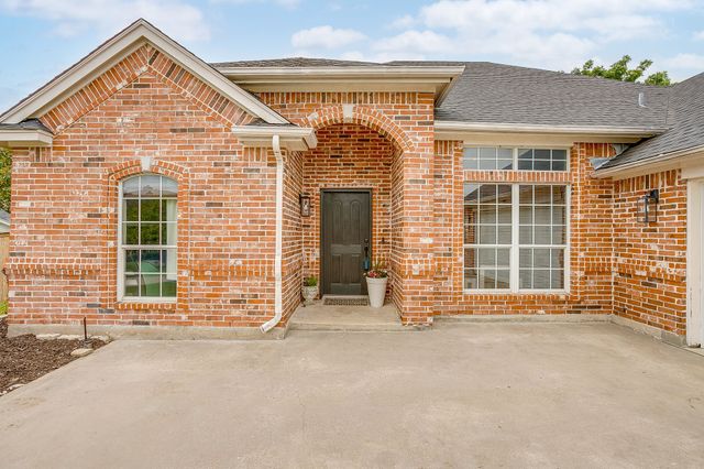 131 Mockingbird Lane, Aledo, TX 76008