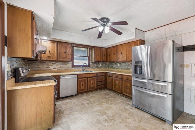 4835 Hillside Street, Lincoln, NE 68506