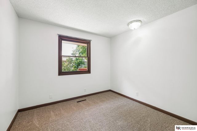 4835 Hillside Street, Lincoln, NE 68506