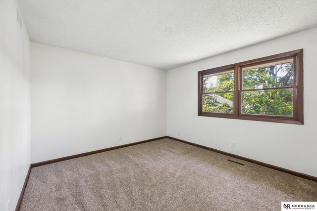 4835 Hillside Street, Lincoln, NE 68506