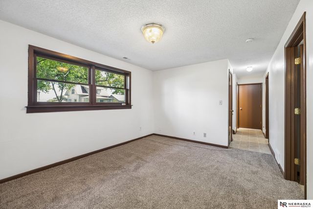 4835 Hillside Street, Lincoln, NE 68506