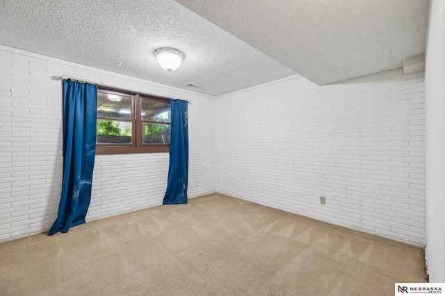 4835 Hillside Street, Lincoln, NE 68506