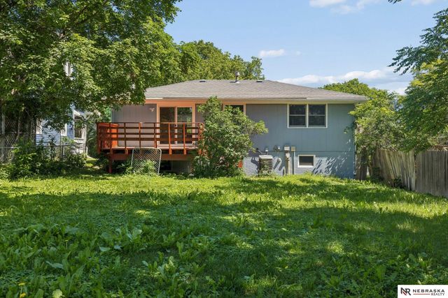 4835 Hillside Street, Lincoln, NE 68506