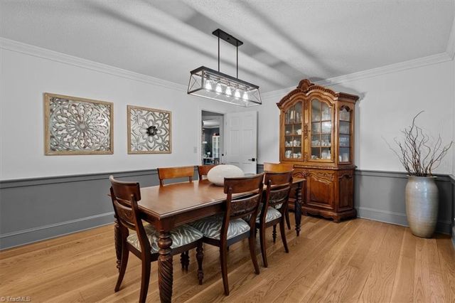 5965 Woodfield Drive, Kernersville, NC 27284