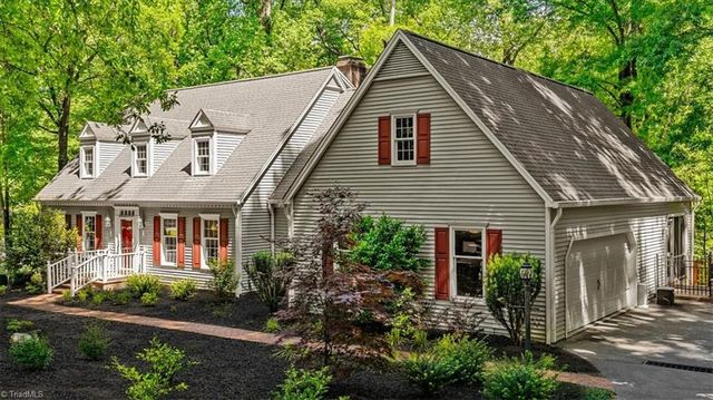 5965 Woodfield Drive, Kernersville, NC 27284