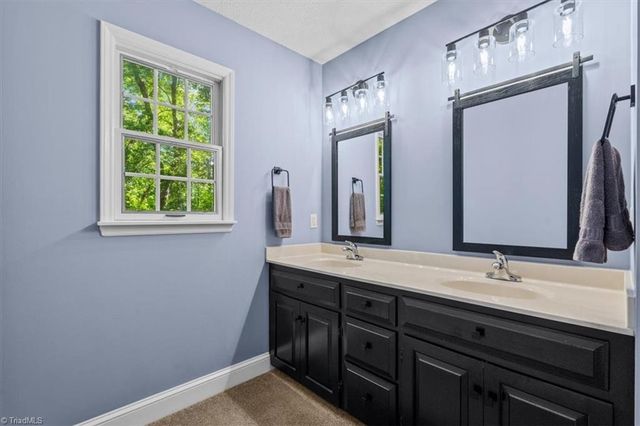 5965 Woodfield Drive, Kernersville, NC 27284