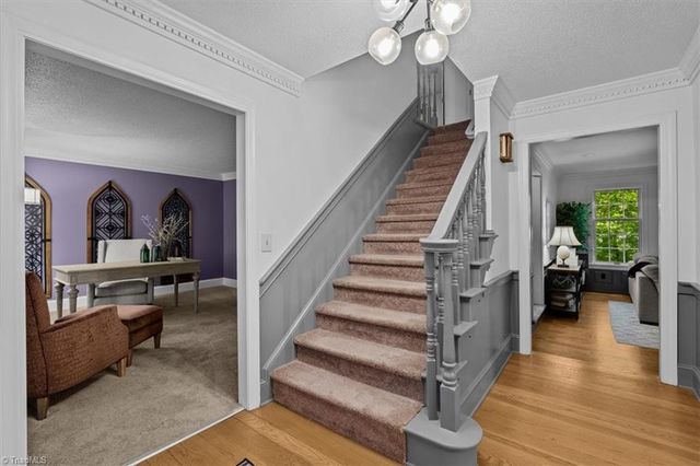 5965 Woodfield Drive, Kernersville, NC 27284
