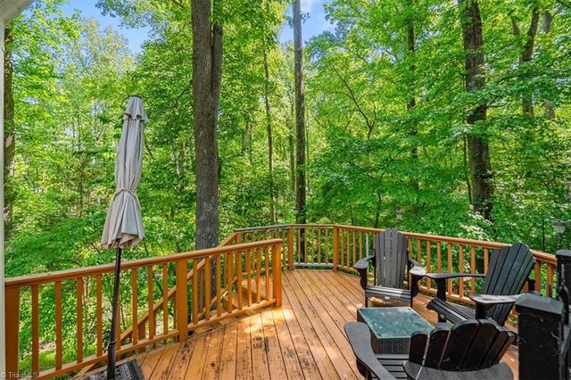 5965 Woodfield Drive, Kernersville, NC 27284