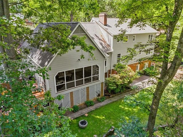 5965 Woodfield Drive, Kernersville, NC 27284