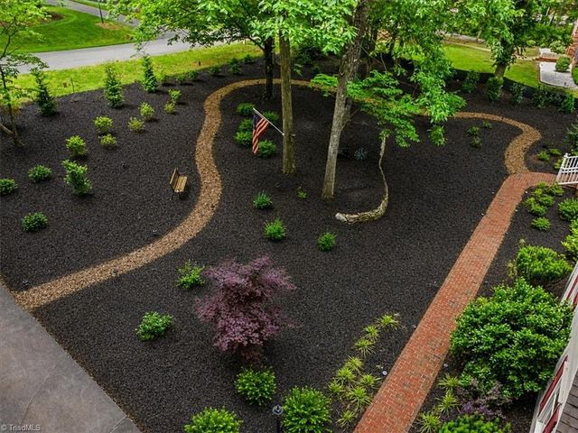 5965 Woodfield Drive, Kernersville, NC 27284