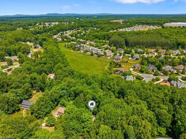 5965 Woodfield Drive, Kernersville, NC 27284
