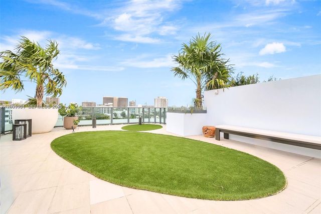 9901 W Bay Harbor Dr 401, Bay Harbor Islands, FL 33154