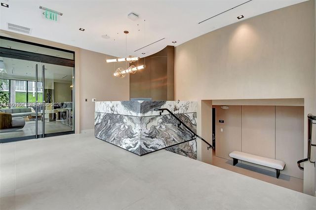 9901 W Bay Harbor Dr 401, Bay Harbor Islands, FL 33154