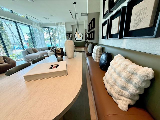 9901 W Bay Harbor Dr 401, Bay Harbor Islands, FL 33154