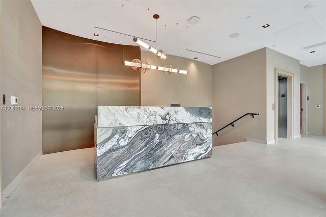 9901 W Bay Harbor Dr 401, Bay Harbor Islands, FL 33154