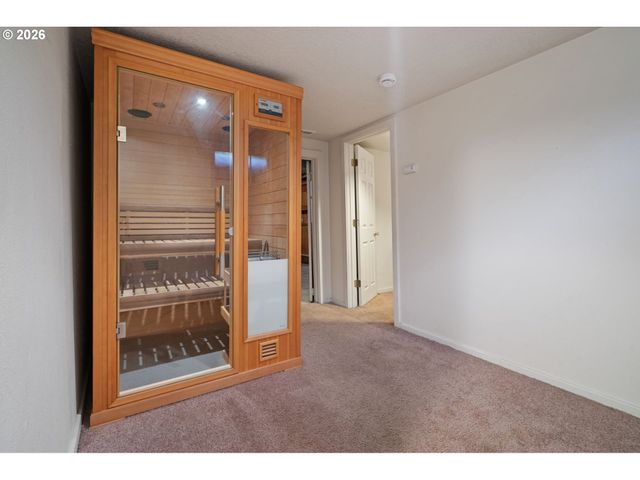 5205 Se RAMONA St, Portland, OR 97206