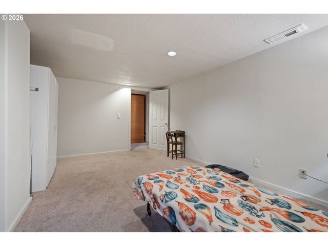 5205 Se RAMONA St, Portland, OR 97206