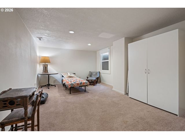 5205 Se RAMONA St, Portland, OR 97206