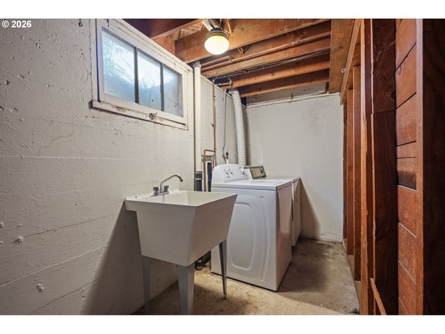 5205 Se RAMONA St, Portland, OR 97206