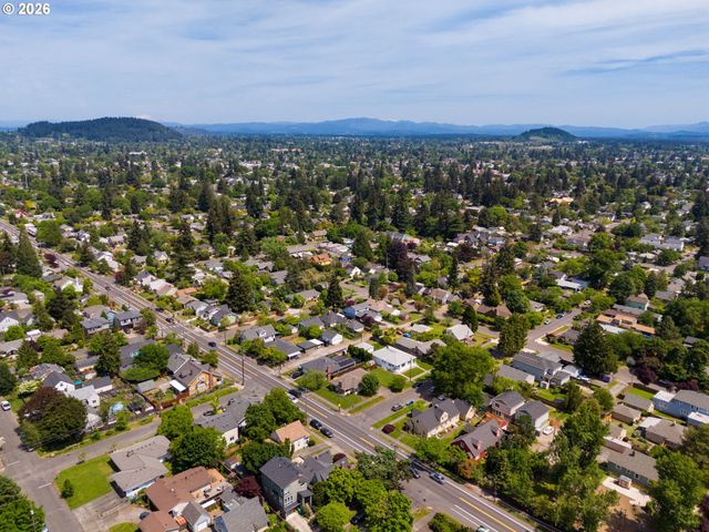 5205 Se RAMONA St, Portland, OR 97206