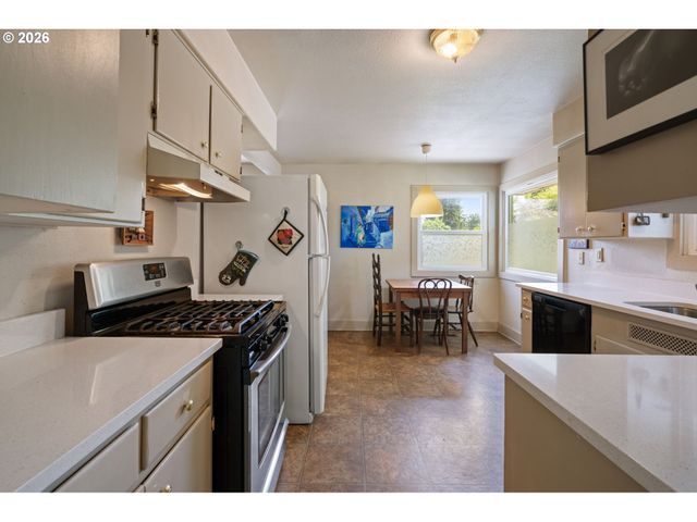 5205 Se RAMONA St, Portland, OR 97206