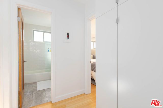 11634 Gorham Avenue 203, Los Angeles, CA 90049