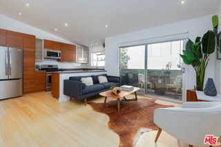 11634 Gorham Avenue 203, Los Angeles, CA 90049