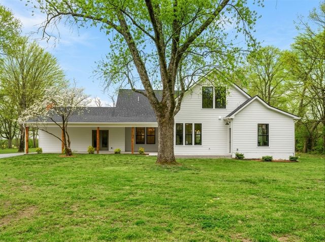 1629 Cairo Rd, Gallatin, TN 37066