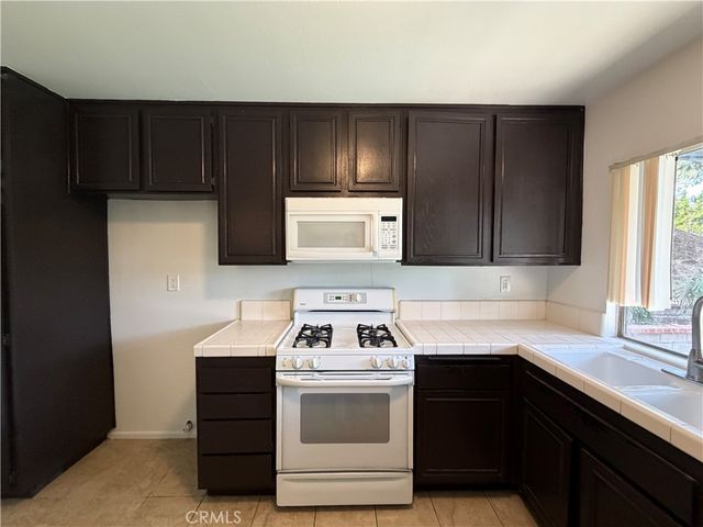 12829 Mclennan Avenue, Granada Hills, CA 91344