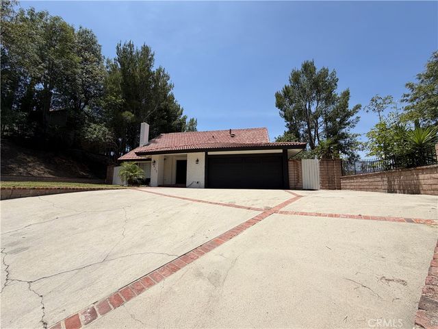 12829 Mclennan Avenue, Granada Hills, CA 91344