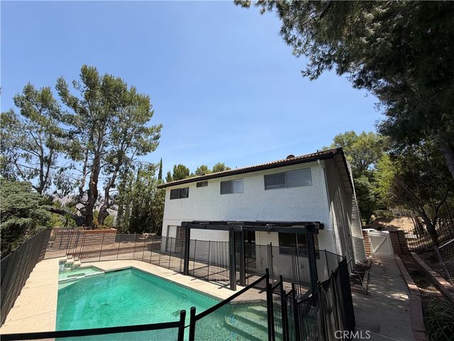 12829 Mclennan Avenue, Granada Hills, CA 91344