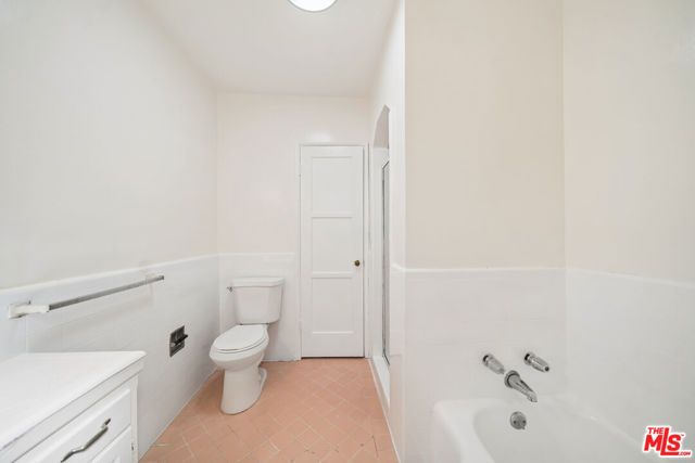 1274 Havenhurst Drive 8, West Hollywood, CA 90046