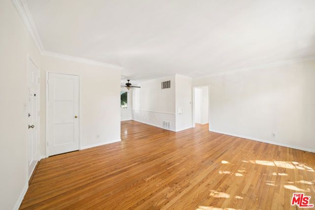 1274 Havenhurst Drive 8, West Hollywood, CA 90046