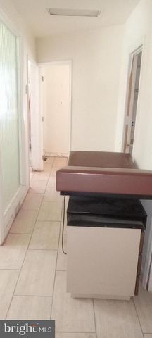 7332 BRENTWOOD RD, Philadelphia, PA 19151