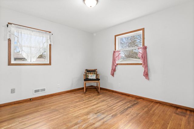 1312 72nd Avenue N, Brooklyn Center, MN 55430