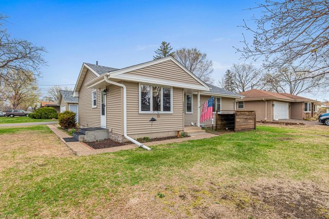 1312 72nd Avenue N, Brooklyn Center, MN 55430