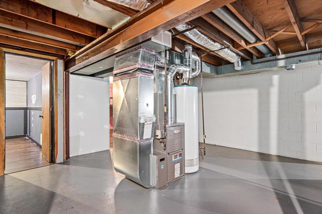 1312 72nd Avenue N, Brooklyn Center, MN 55430