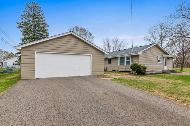 1312 72nd Avenue N, Brooklyn Center, MN 55430