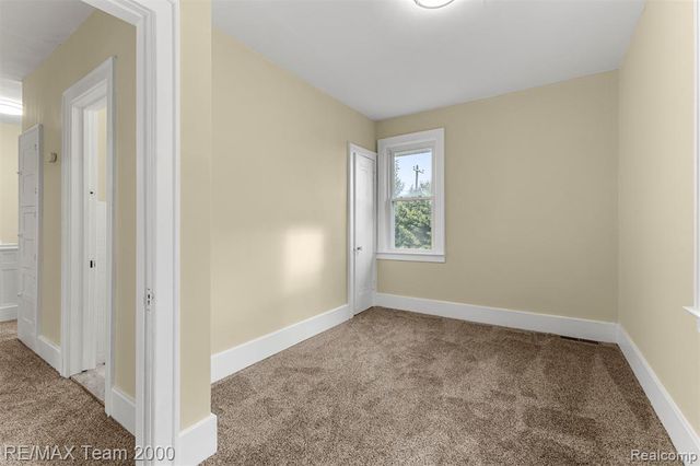 10460 S Morrow Circle, Dearborn, MI 48126
