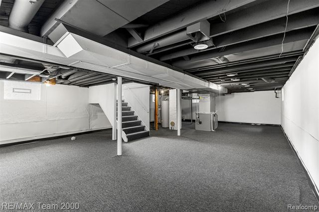 10460 S Morrow Circle, Dearborn, MI 48126